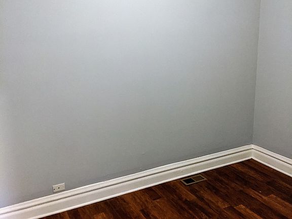 3rd image of 6043 S Loomis Blvd