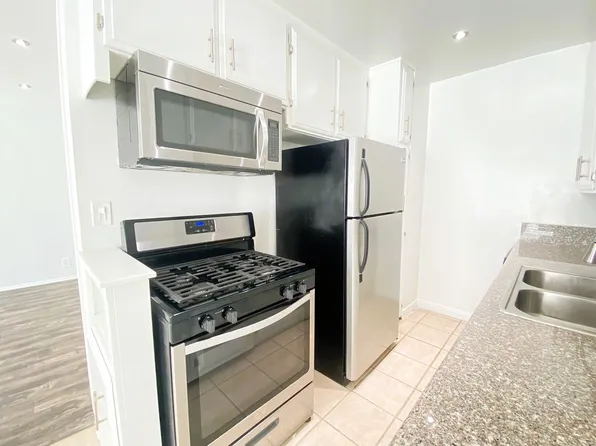 9030 Harratt Street: Retro Charm Meets Urban Sophistication, 9030 Harratt St #511, West Hollywood, CA 90069