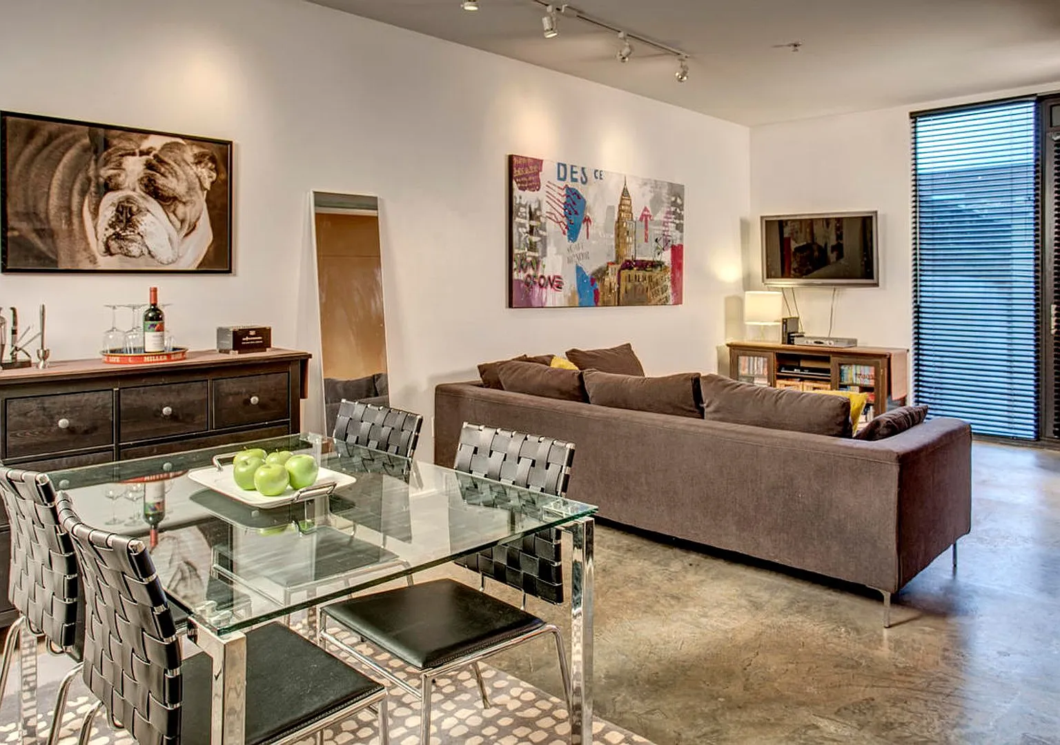 1Bd/1Ba Seattle Condo — Photo 2