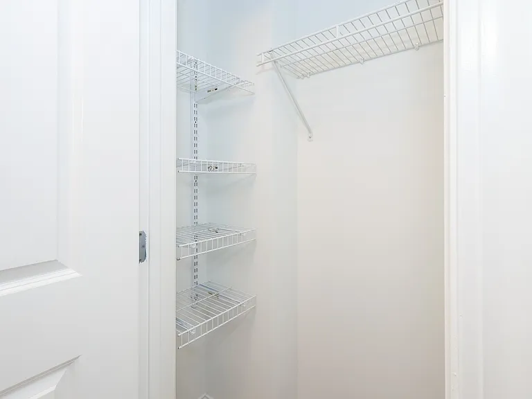 222 Glenwood Ave #410 — Photo 21