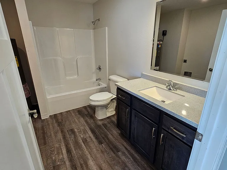 1100 W Marion St — Photo 11