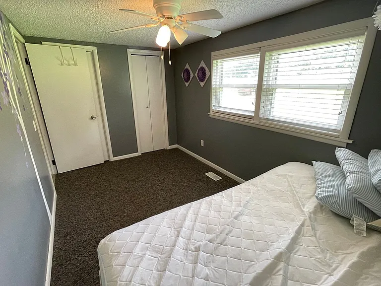 472595 Highway 100 — Photo 14