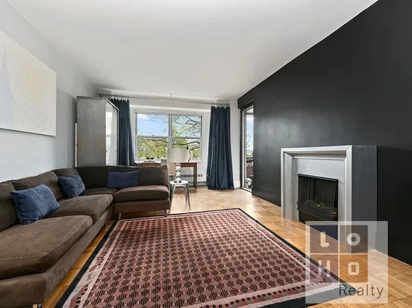 455 Fdr Dr image 1 of 9