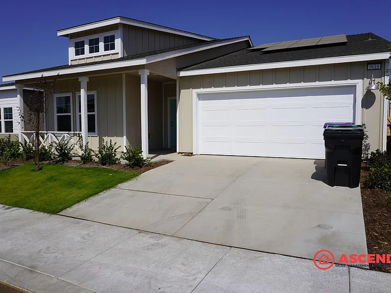 9618 Greenwood Glen Ln — Photo 1