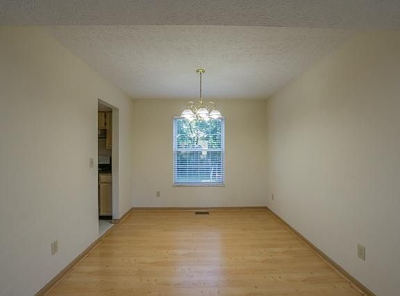 4th image of 6657 Delburn Ct