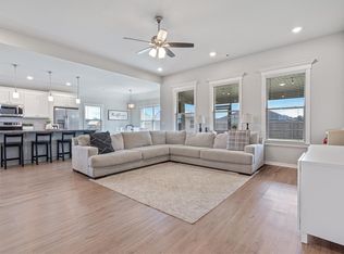 1516 Taylor Orchard Rd, Gentry, AR 72734
