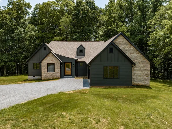 368 Port Of Call Dr, Jamestown, KY 42629