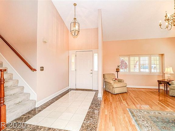 3rd image of 3861 Leisure Ln