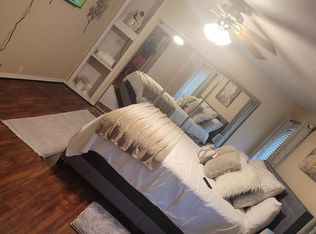 3303 W Greenridge Dr APT 15, Houston, TX 77057