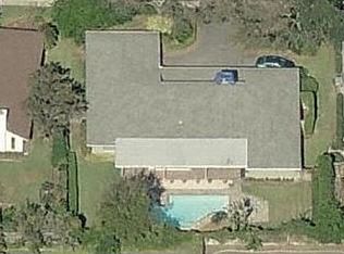4208 Winding Willow Dr, Tampa, FL 33618