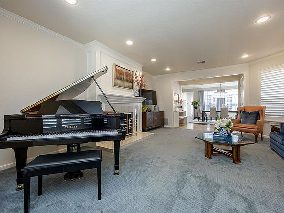 3rd image of 8660 N May Ave #47B