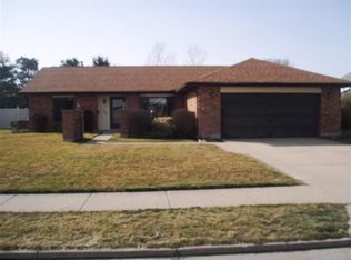 1332 Maplecrest Dr, Troy, OH