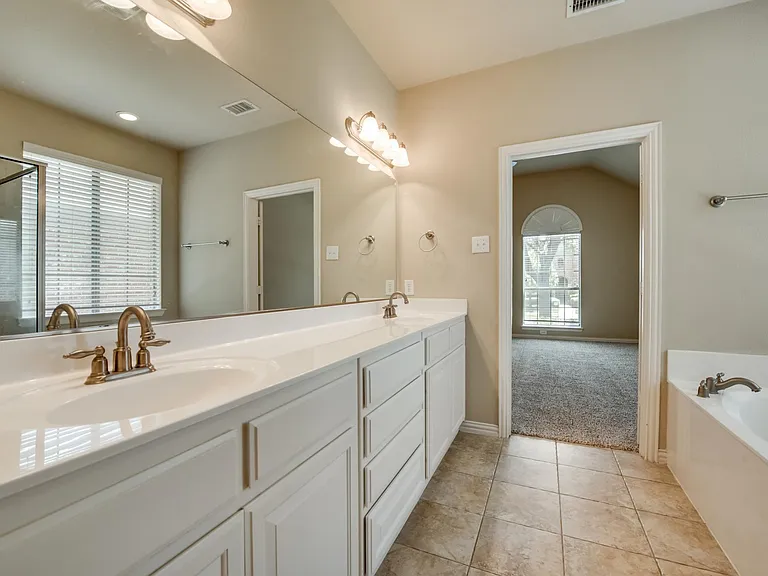 6072 Wallis Dr — Photo 23