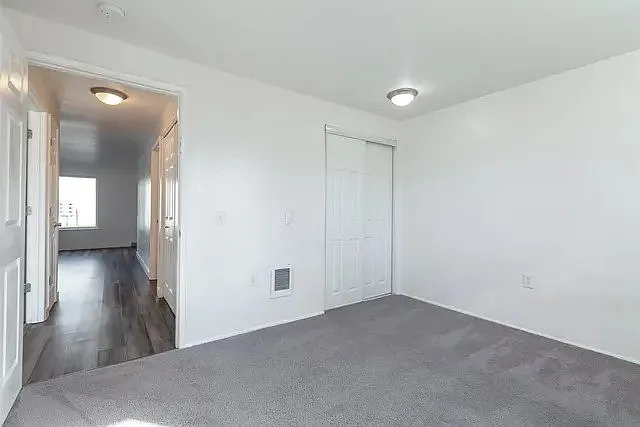 Orchard View Apartments — Photo 22