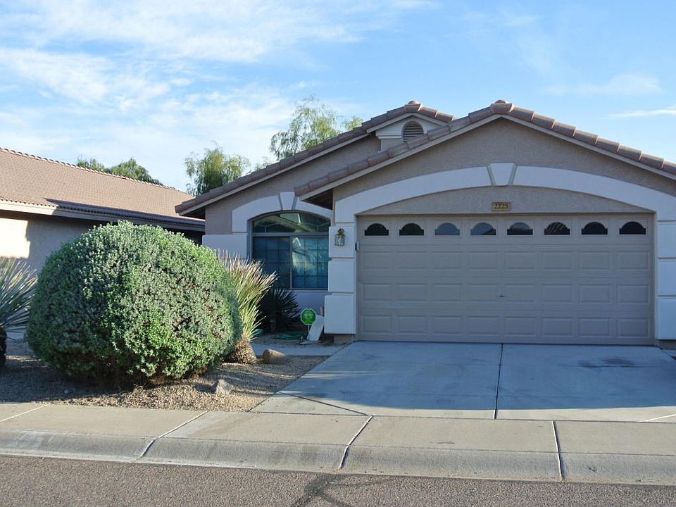 1st image of 2225 E Paraiso Dr