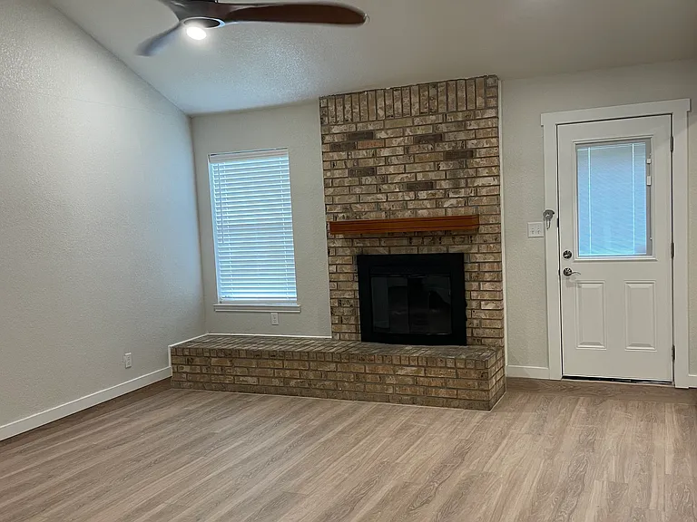 8021 Miles Dr — Photo 18