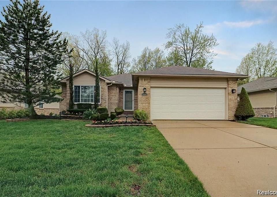 1st image of 28945 Currier Ave