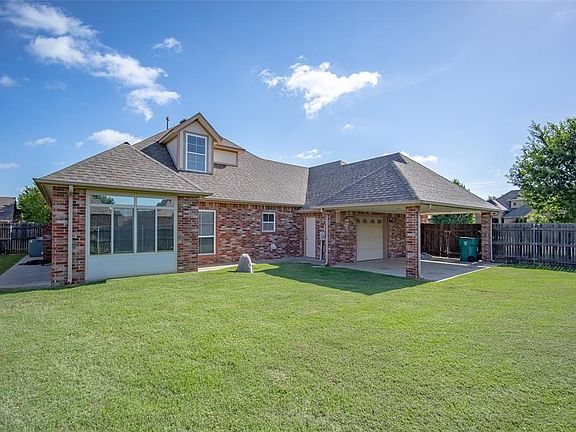 2nd image of 12629 Lexington Dr