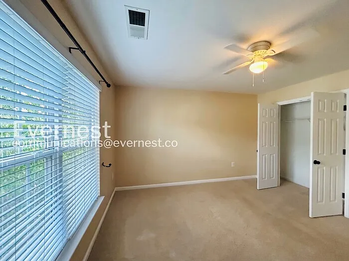 8348 Middle Ruddings Dr — Photo 16