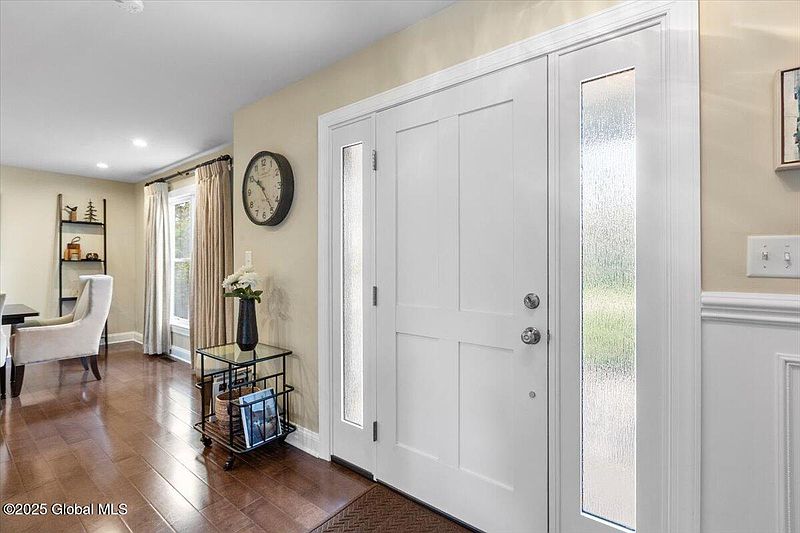 4th image of 14 Wyngate Road