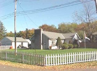 17 Rothermel Ave, Kinderhook, NY 12106