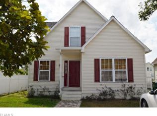 358 Leawood Cir, Naples, FL 34104