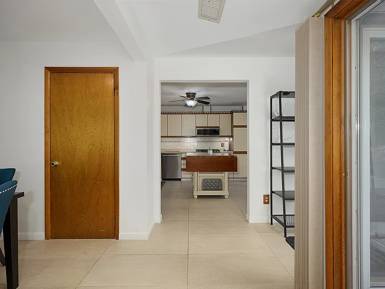 34 Maple Brook Rd — Photo 6