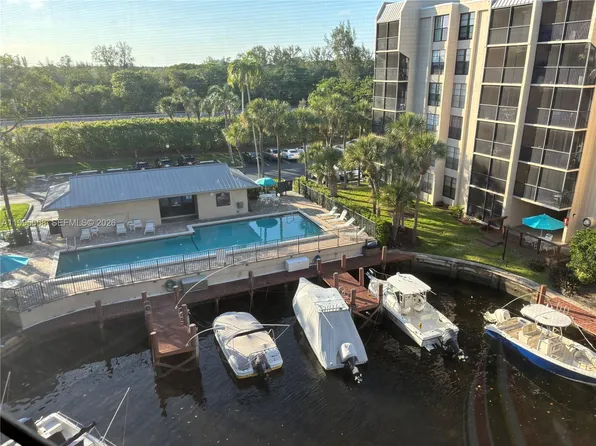 21 Royal Palm Way #5060, Boca Raton, FL 33432