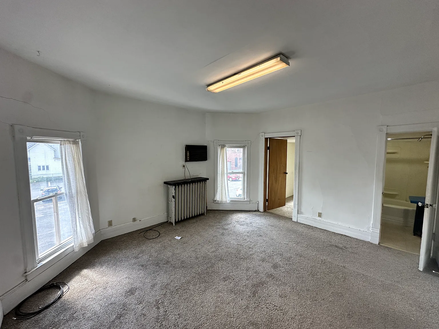 2 bed, $710 — Photo 2