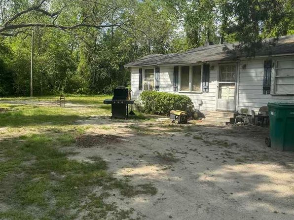 113 S Jones Rd #B, Olanta, SC 29114