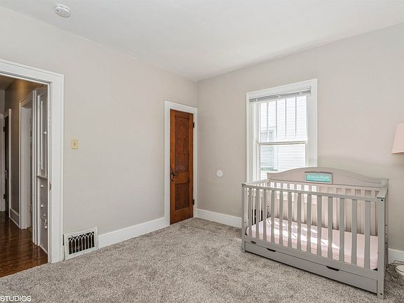 2nd image of 213 E 8th St