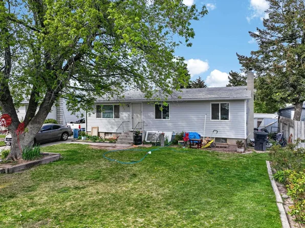 385 Adams St, American Falls, ID 83211