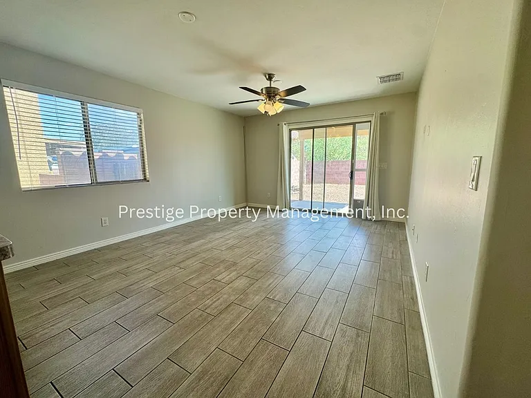 703 W Cholla Crest Dr — Photo 11