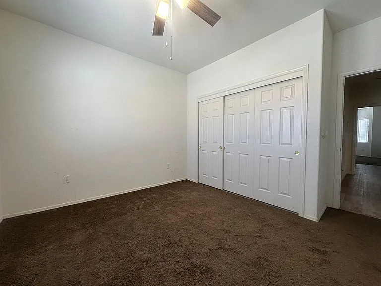 10717 Dover Creek Ave — Photo 17