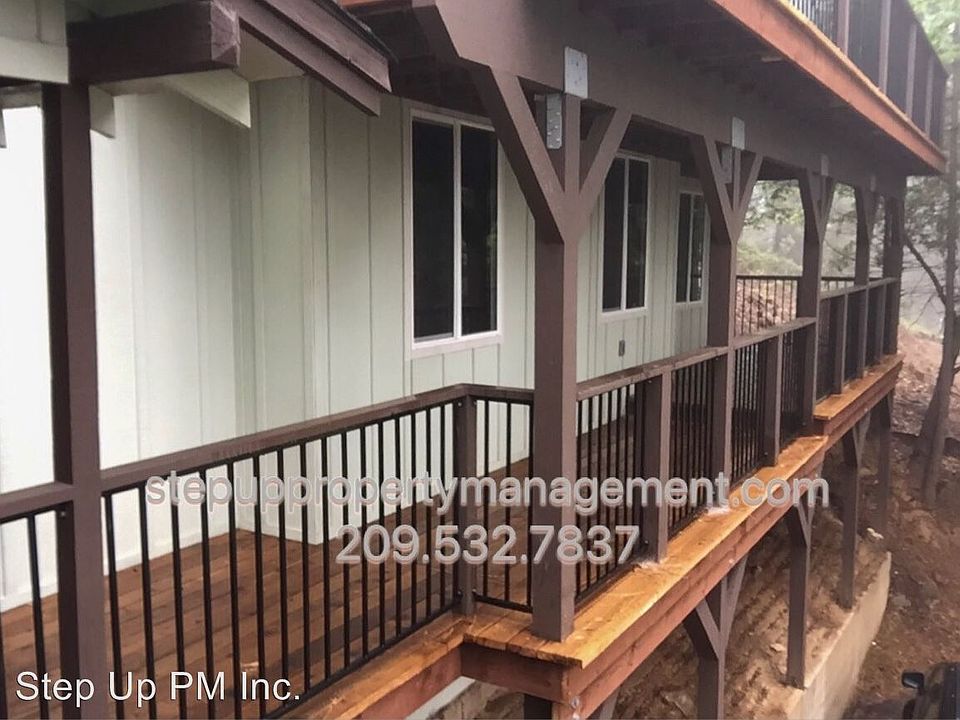 1st image of 24208 Golf Links Dr