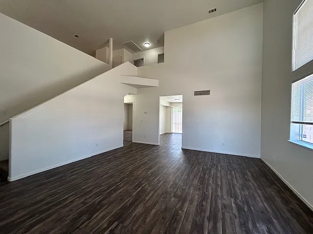 6117 Breeders Cup St — Photo 2