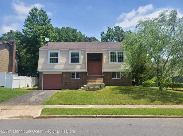 3 Spar Ct, Barnegat, NJ 08005