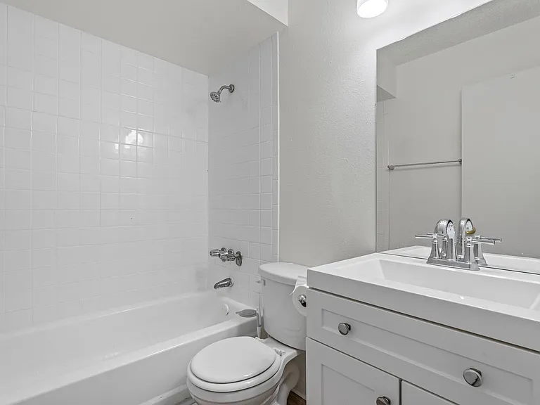 2113 W Cypress St — Photo 11