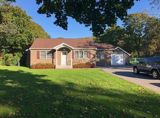 69 Munsell Rd, East Patchogue, NY 11772