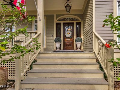 207 Washington Ave, Ocean Springs, MS, 39564