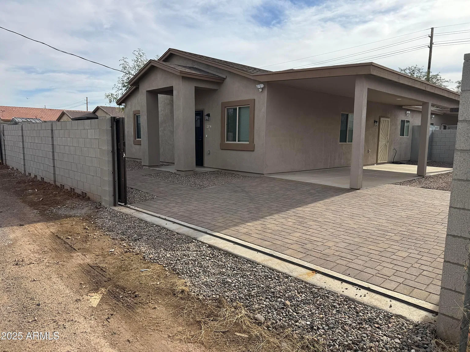 3 bed, 2.0 bath, 1320 sqft, $2,230 — Photo 2