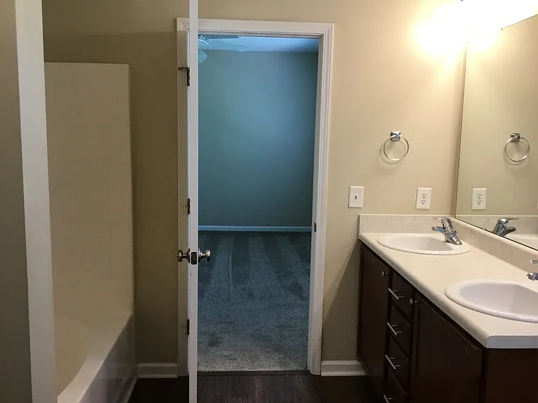 615 Upwey Ct — Photo 11