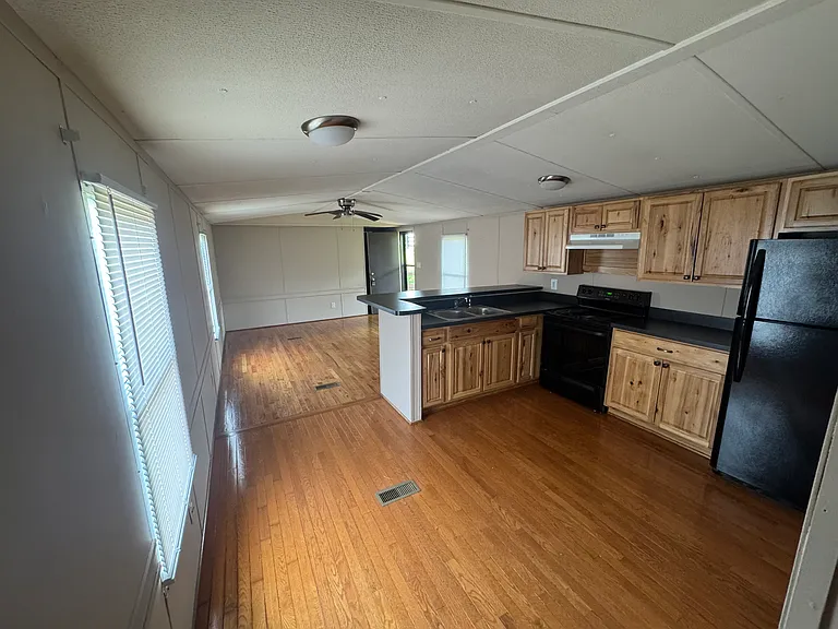 3513 Mount Eden Rd — Photo 4