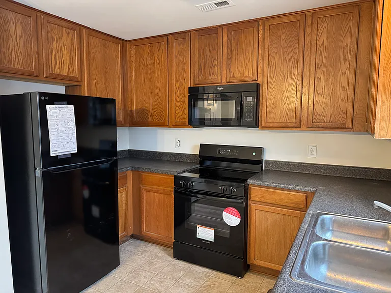 2538 Crescent Forest Dr — Photo 7