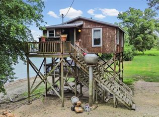 305 Alexander Ln, Kampsville, IL 62053