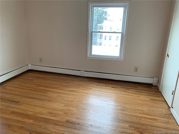 4th image of 55 McKinley Ave