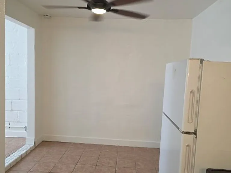 530 E Olive Ave — Photo 4