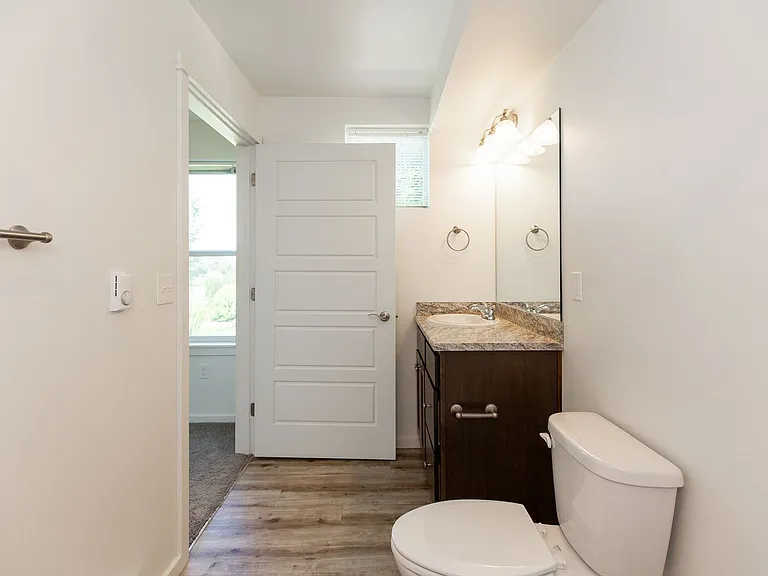 Cottonwood Corner Apartments — Photo 42
