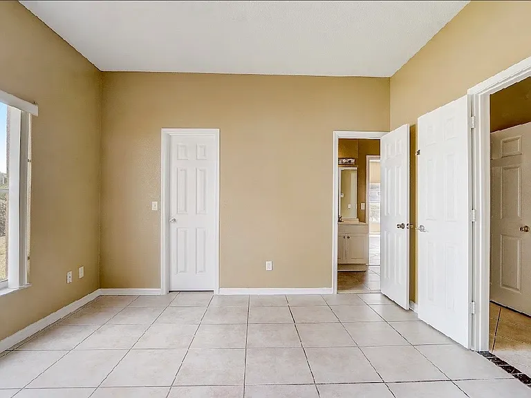 112 Ivybrook Ct — Photo 4