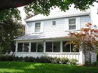 2358 Portsmouth Ave photo 1